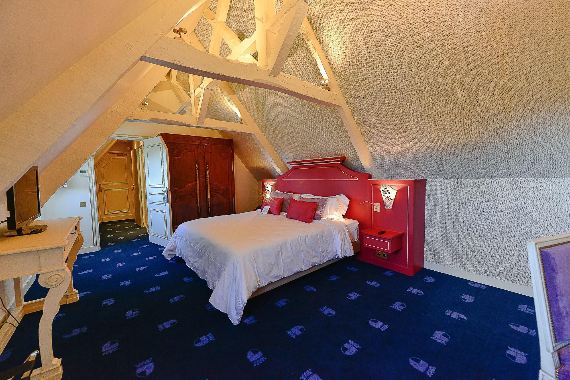 Chateau D'Audrieu ภายนอก รูปภาพ