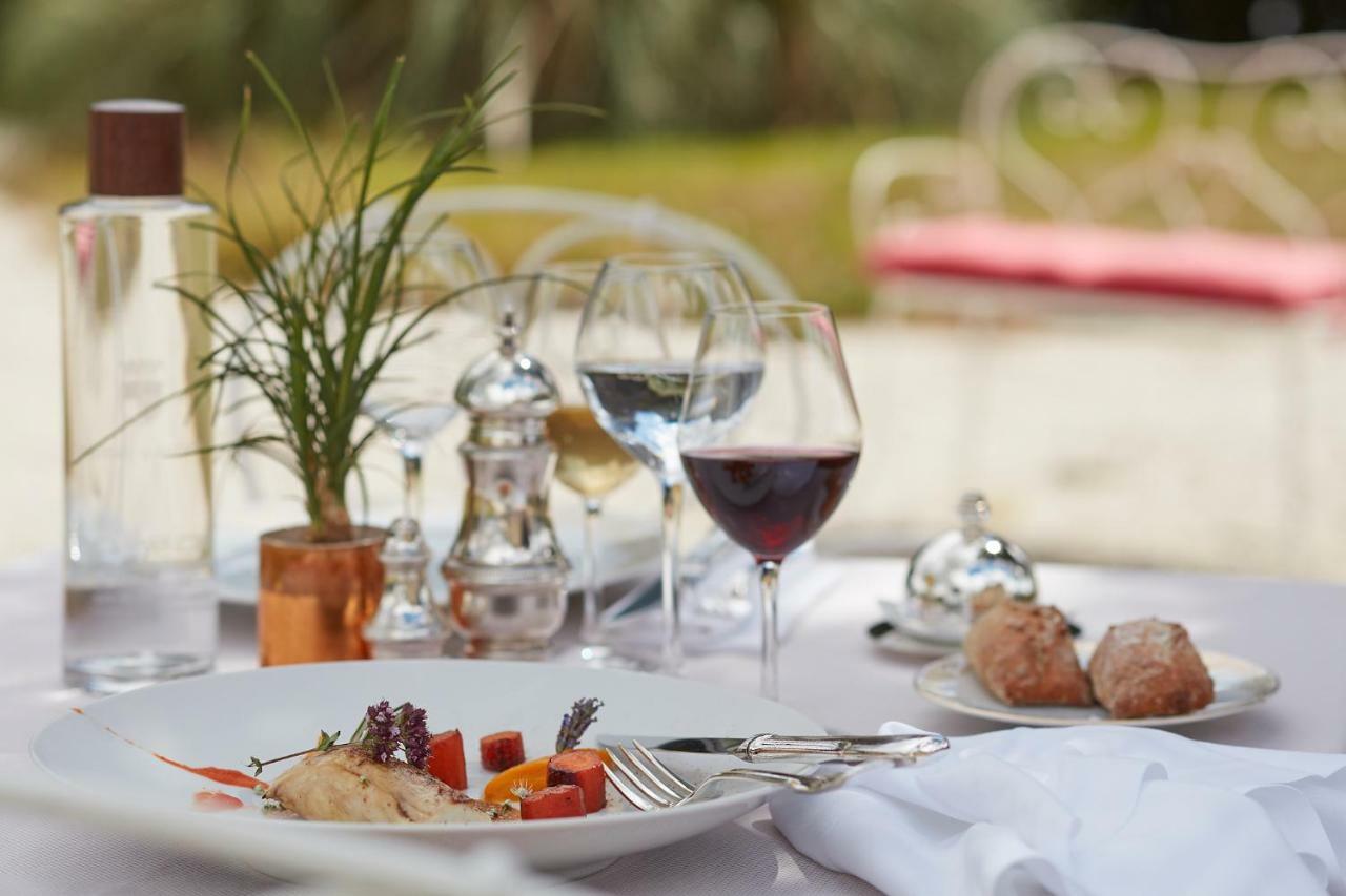 Chateau D'Audrieu ภายนอก รูปภาพ